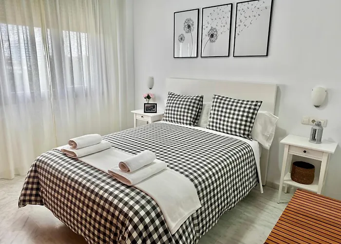 Acogedor - Piscina - Parking 3* Sevilha